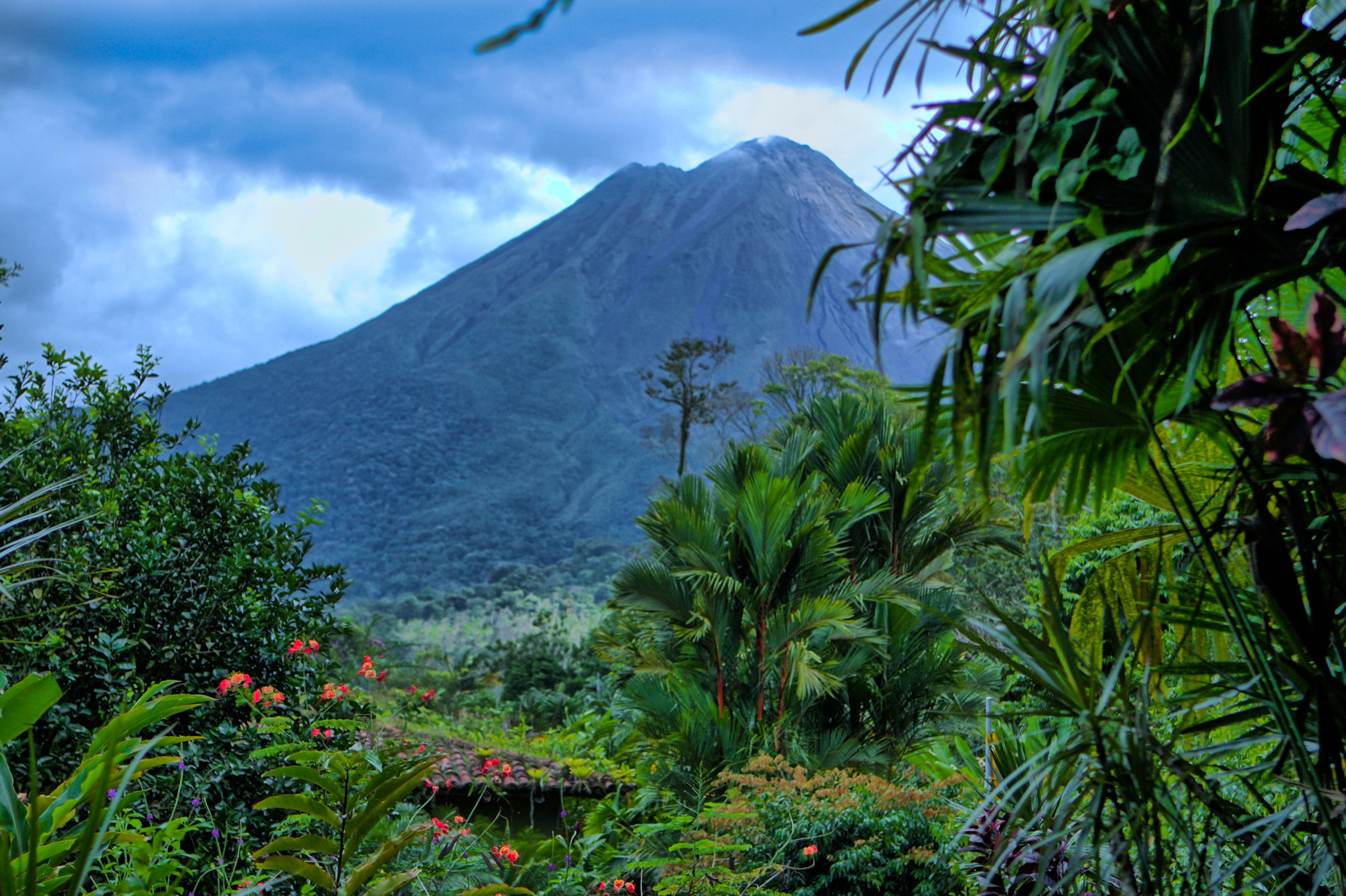 Hotel Mountain Paradise La Fortuna Exterior photo